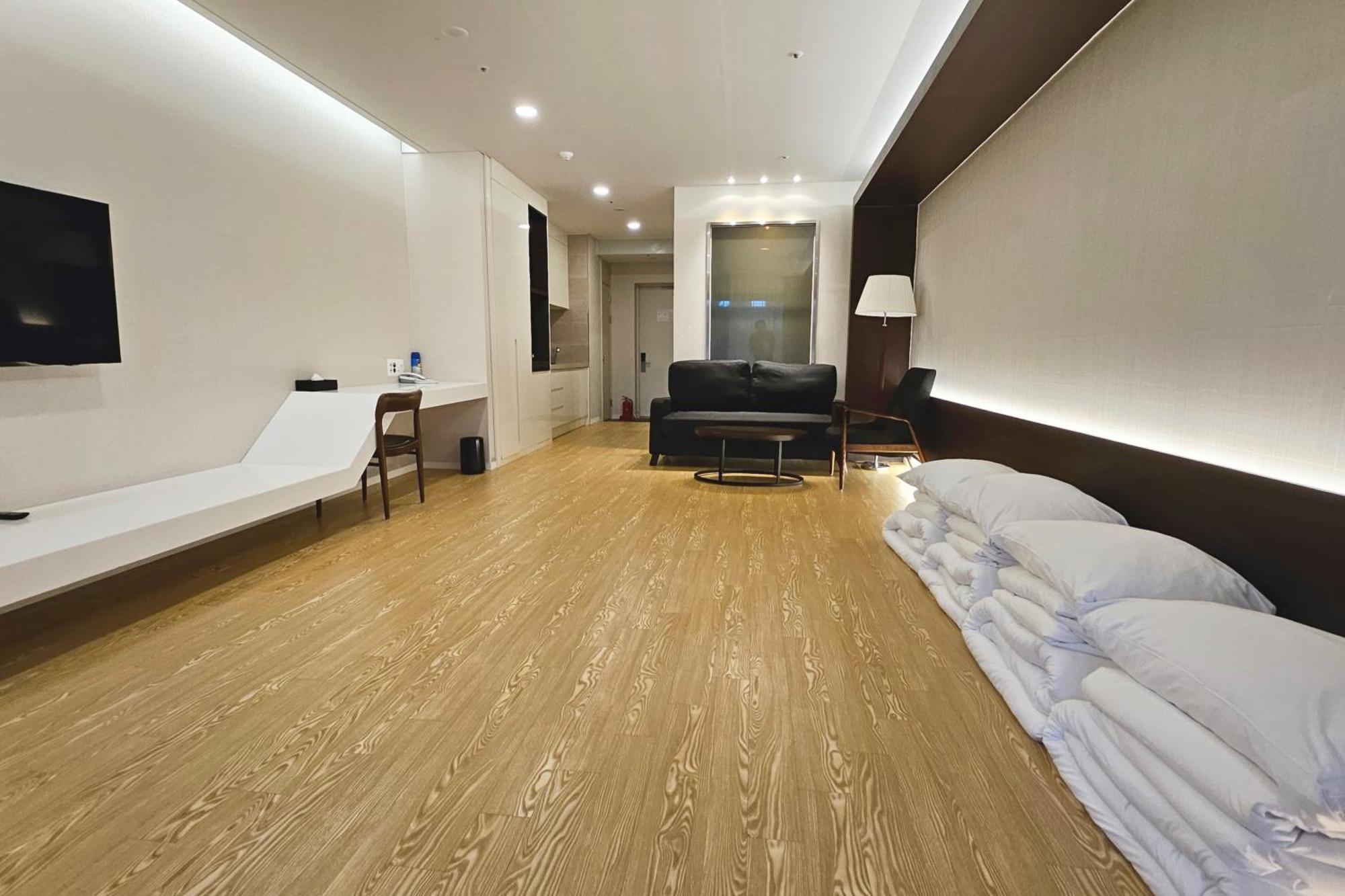 The Qube Resort Jeju Seogwipo Eksteriør bilde