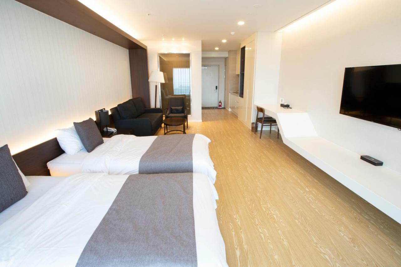 The Qube Resort Jeju Seogwipo Eksteriør bilde