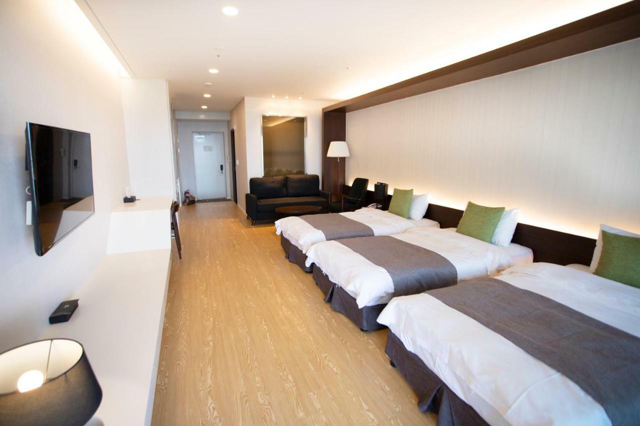 The Qube Resort Jeju Seogwipo Eksteriør bilde